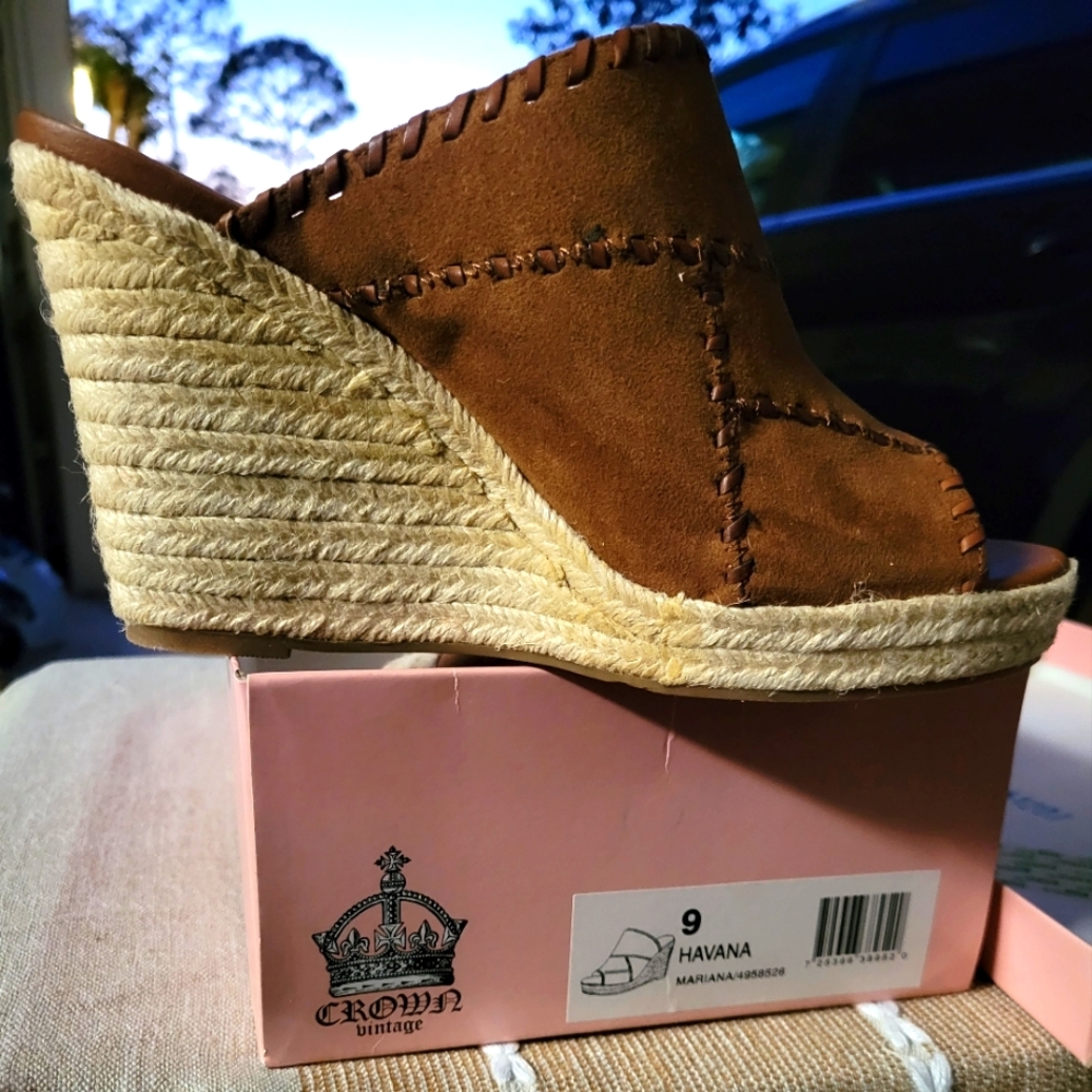 Crown Vintage Havana Miriana Suede Wedges size 9